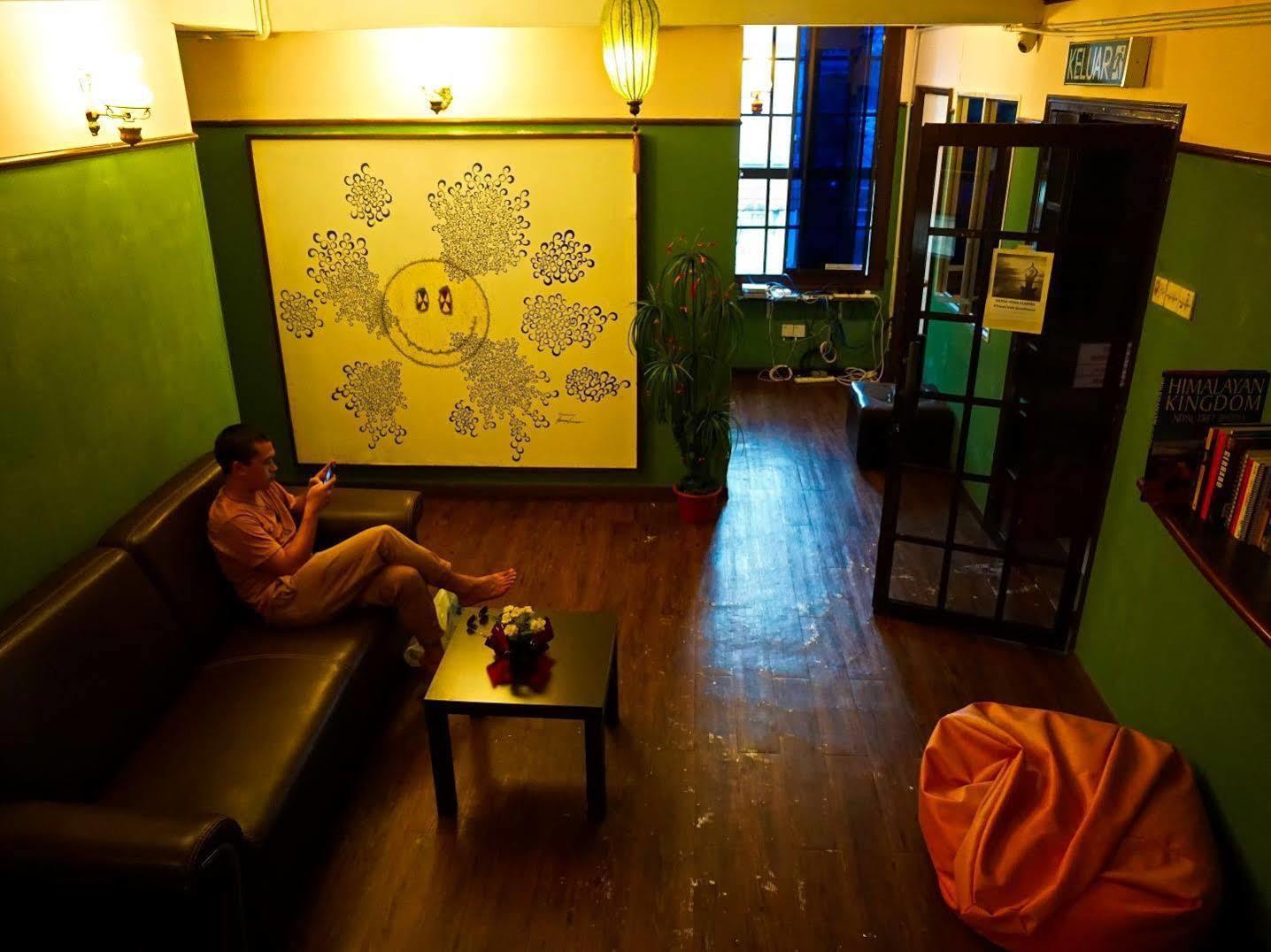 Travel Hub Highstreet Hostel Κουάλα Λουμπούρ Εξωτερικό φωτογραφία