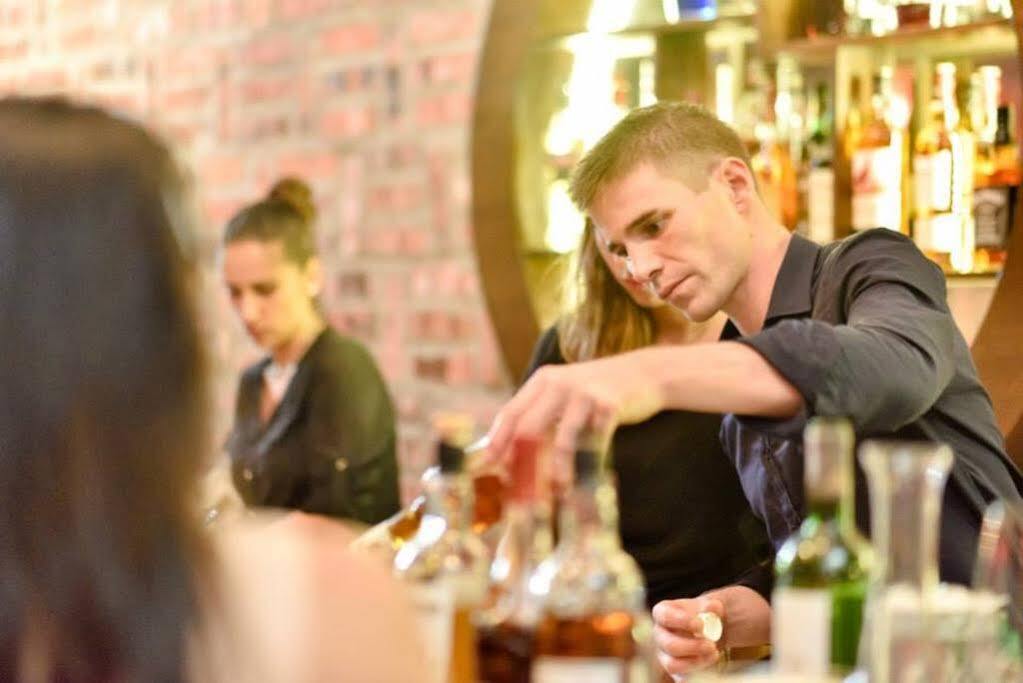 Travel Hub Highstreet Hostel Κουάλα Λουμπούρ Εξωτερικό φωτογραφία