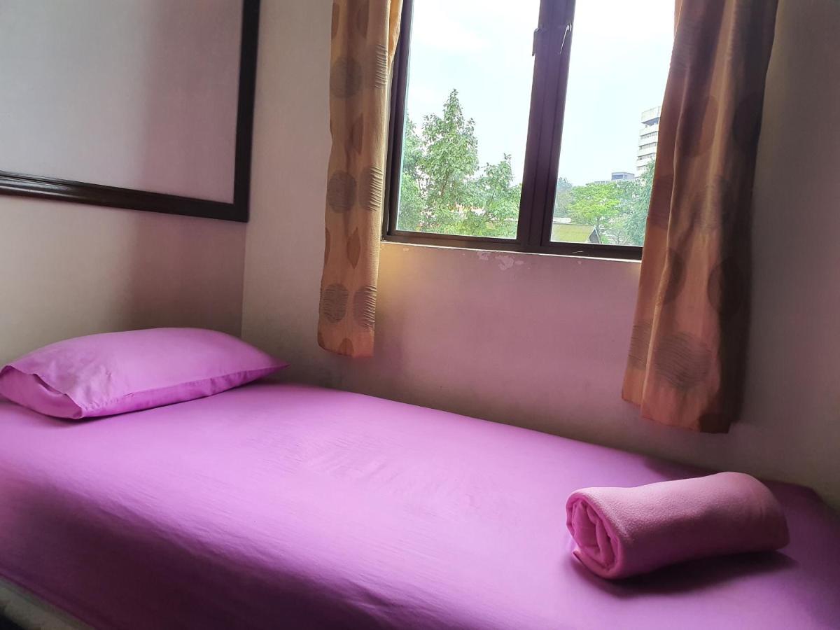 Travel Hub Highstreet Hostel Κουάλα Λουμπούρ Εξωτερικό φωτογραφία